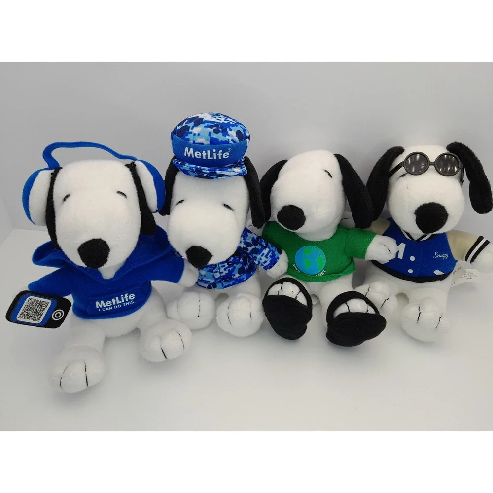 Lot of 4 MetLife Peanuts Snoopy Plush Stuffed Animals Hoodie Camo Varsity 5